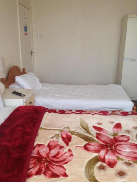 Harrow Bed & Breakfast London Borough of Harrow Zimmer foto